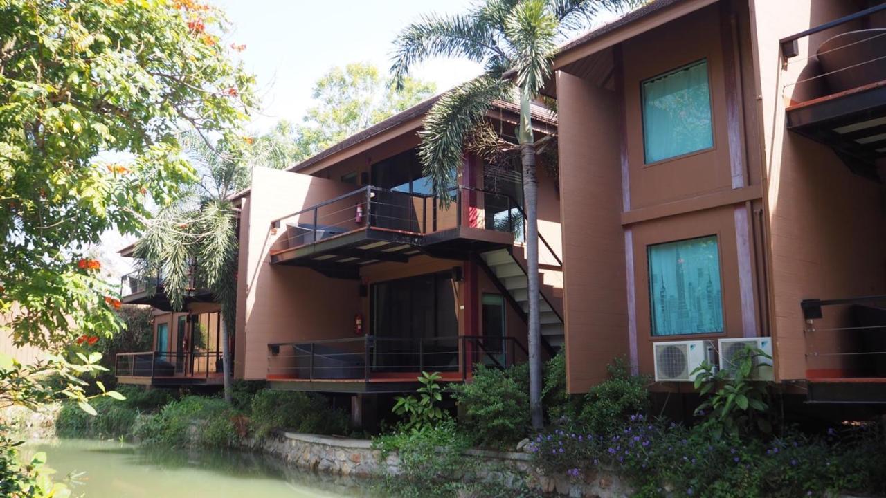 The Grace Amphawa Hotell Samut Songkhram Exteriör bild