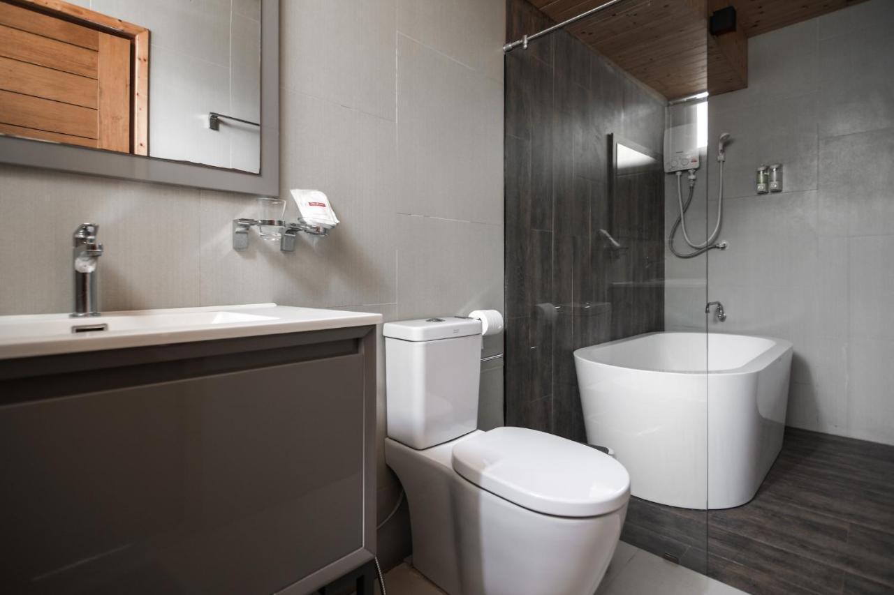 The Grace Amphawa Hotell Samut Songkhram Exteriör bild