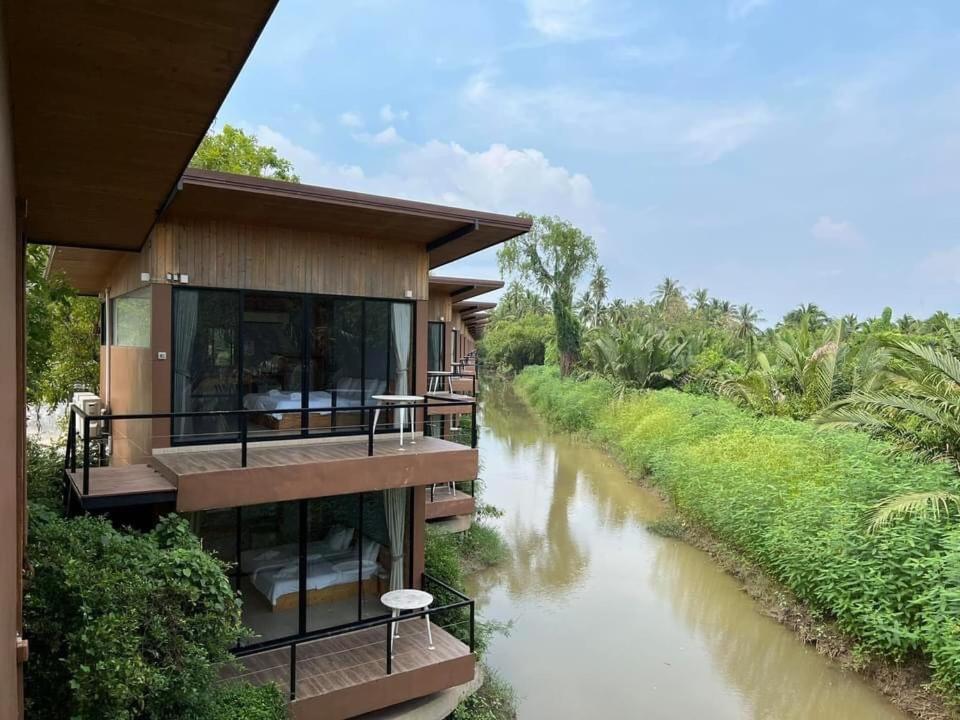 The Grace Amphawa Hotell Samut Songkhram Exteriör bild